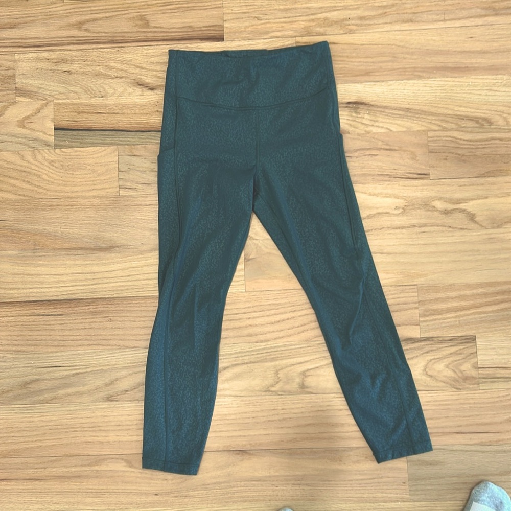 Athleta green Leggings with pockets
